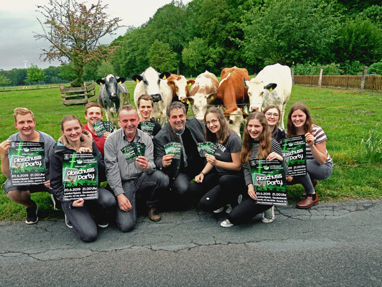 Vogel runter, Stimmung rauf: „Abschussparty“ von Schützen und KLJB