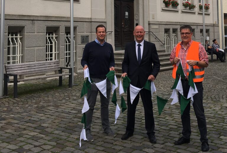 1.000 Meter neue Fähnchen dank Volksbank Sendenhorst